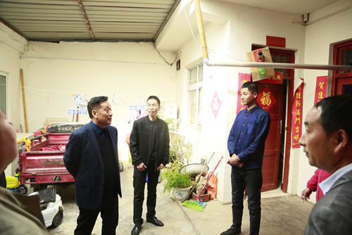 yy易游体育党委书记李占明深刻穷困户调研，，，，，助力精准扶贫